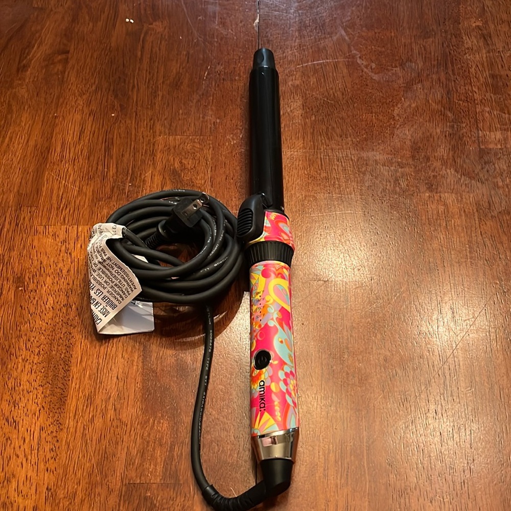 Amika 1 inch curling iron